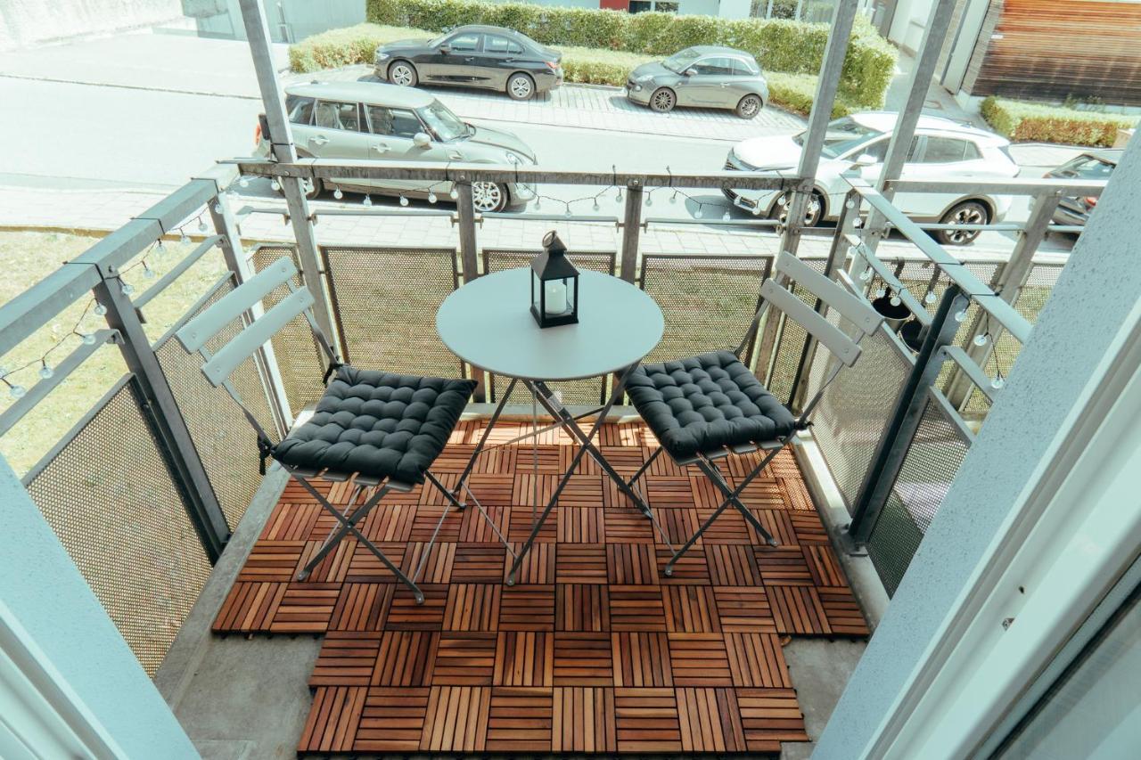 Apartment Modern Und Gemuetlich Ggue. Uni-Passau, Tg-Stellplatz, Balkon Exterior foto